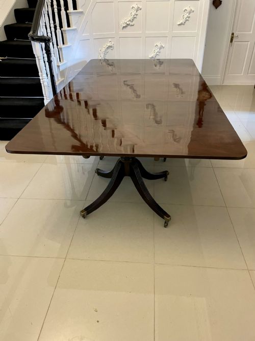 LARGE ANTIQUE GEORGE III OUTSTANDING QUALITY FIGURED MAHOGANY 3 PILAR DINING TABLE