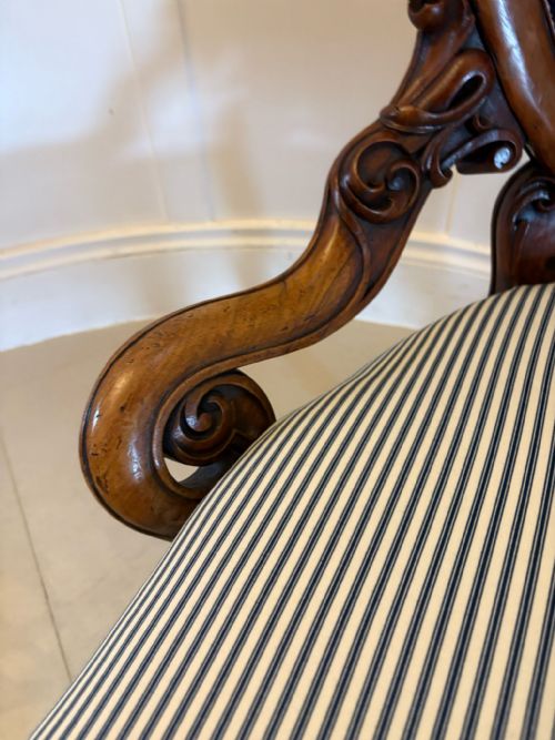SUPERB QUALITY CARVED WALNUT ANTIQUE VICTORIAN LADIES CHAIR - ADDITIONAL PHOTO 3