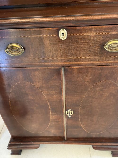 OUTSTANDING QUALITY ANTIQUE VICTORIAN MAHOGANY INLAID BOOKCASE - ADDITIONAL PHOTO 1