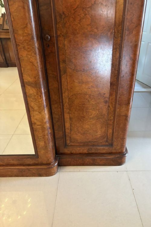 OUTSTANDING QUALITY LARGE ANTIQUE VICTORIAN BURR WALNUT 3 DOOR WARDROBE - ADDITIONAL PHOTO 6