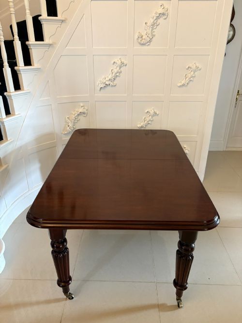 fig 1. Superb Quality 8 Seater Antique Victorian Figured Mahogany Extending Dining Table