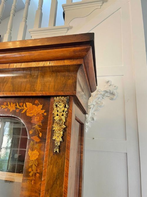 OUTSTANDING QUALITY ANTIQUE VICTORIAN BURR WALNUT MARQUETRY INLAID ORMOLU MOUNTED BOOKCASE CABINET - ADDITIONAL PHOTO 7