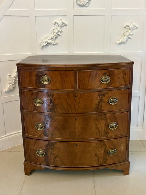 Antique George III Quality Figured Mahogany Bow Fronted Chest of 5 Drawers