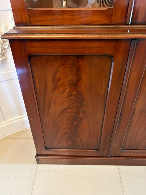 ANTIQUE VICTORIAN QUALITY FIGURED MAHOGANY BOOKCASE - ADDITIONAL PHOTO 3