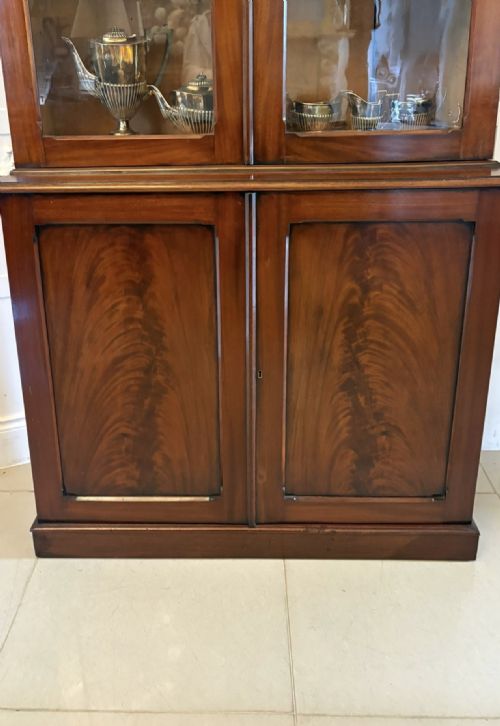 ANTIQUE VICTORIAN QUALITY FIGURED MAHOGANY BOOKCASE - ADDITIONAL PHOTO 4