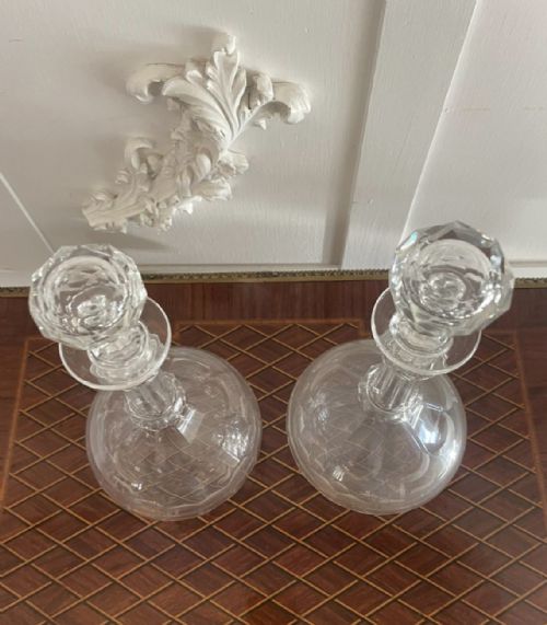 PAIR OF ANTIQUE VICTORIAN QUALITY CUT GLASS DECANTERS - ADDITIONAL PHOTO 8