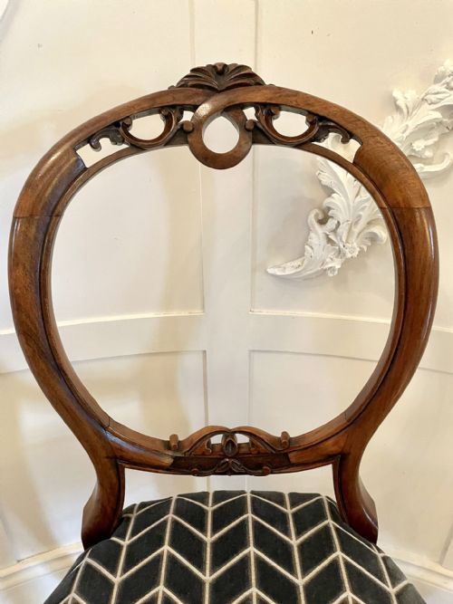 FINE QUALITY ANTIQUE VICTORIAN SET OF SIX WALNUT DINING CHAIRS - ADDITIONAL PHOTO 5