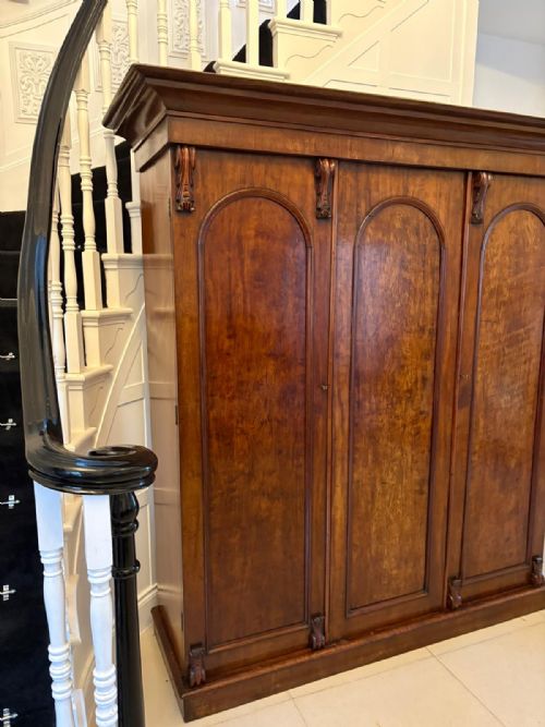 ANTIQUE VICTORIAN QUALITY FIGURED MAHOGANY THREE DOOR WARDROBE - ADDITIONAL PHOTO 12