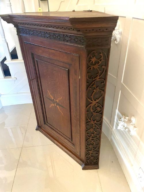 OUTSTANDING ANTIQUE GEORGE III QUALITY OAK INLAID HANGING CORNER CABINET - ADDITIONAL PHOTO 4