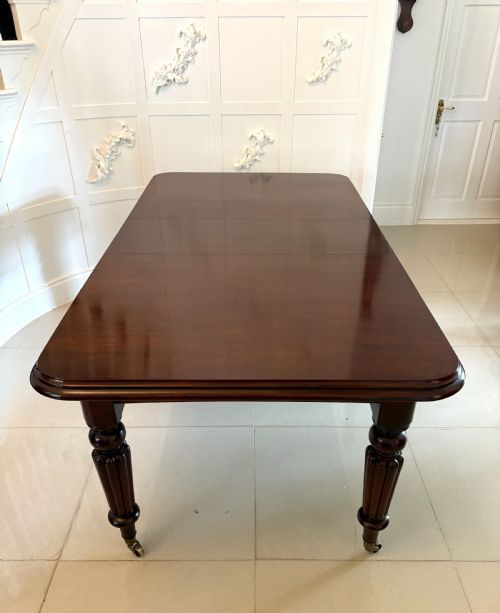 Superb Quality 8 Seater Antique Victorian Figured Mahogany Extending Dining Table