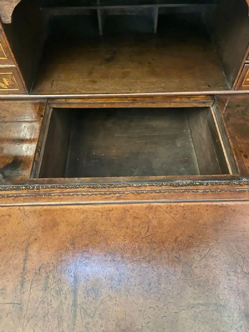 ANTIQUE WILLIAM AND MARY OUTSTANDING QUALITY BURR WALNUT INLAID MARQUETRY DOUBLE DOME BUREAU BOOKCASE - ADDITIONAL PHOTO 1