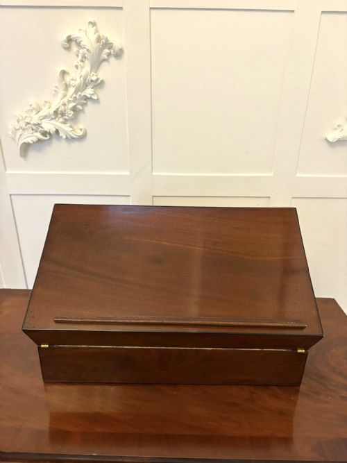 FINE ANTIQUE QUALITY GEORGE III FIGURED MAHOGANY WRITING BOX - ADDITIONAL PHOTO 2
