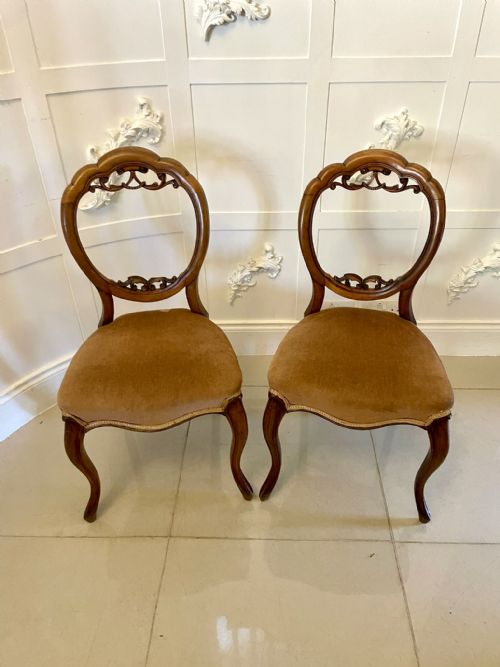 SET OF SIX ANTIQUE VICTORIAN CARVED WALNUT BALLOONBACK DINING CHAIRS - ADDITIONAL PHOTO 5