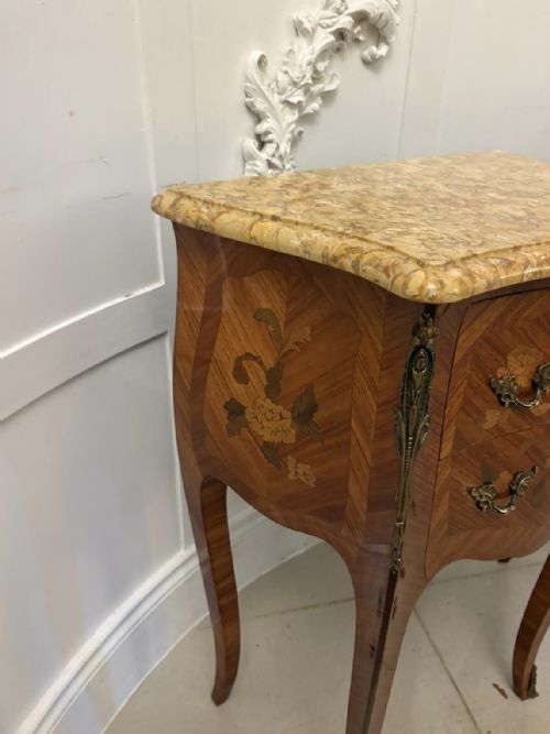 ANTIQUE QUALITY PAIR OF FRENCH LOUIS XV STYLE MARQUETRY BEDSIDE CABINETS - ADDITIONAL PHOTO 5