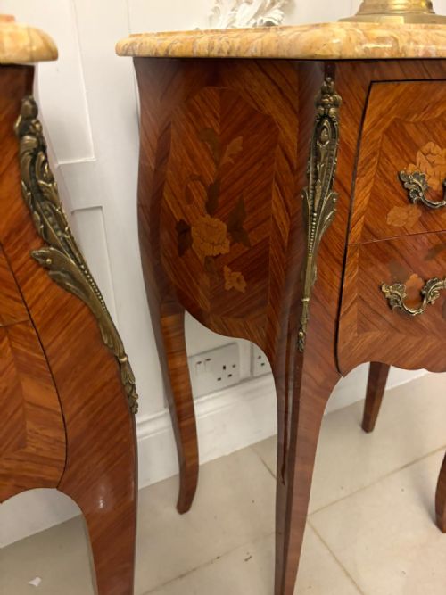 ANTIQUE QUALITY PAIR OF FRENCH LOUIS XV STYLE MARQUETRY BEDSIDE CABINETS - ADDITIONAL PHOTO 7