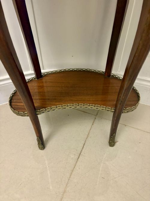 ANTIQUE FRENCH QUALITY LOUIS XV STYLE KIDNEYSHAPED SIDE LAMP TABLE - ADDITIONAL PHOTO 3