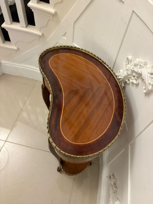 ANTIQUE FRENCH QUALITY LOUIS XV STYLE KIDNEYSHAPED SIDE LAMP TABLE - ADDITIONAL PHOTO 9