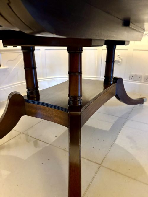 QUALITY ANTIQUE MAHOGANY EXTENDING 10 SEATER DINING TABLE - ADDITIONAL PHOTO 10