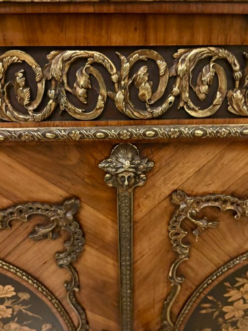 EXCEPTIONAL QUALITY ANTIQUE FRENCH LOUIS XVI STYLE MARBLETOP SIDE CABINET - ADDITIONAL PHOTO 2