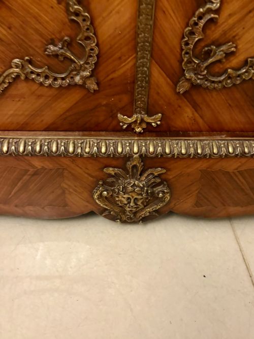EXCEPTIONAL QUALITY ANTIQUE FRENCH LOUIS XVI STYLE MARBLETOP SIDE CABINET - ADDITIONAL PHOTO 4