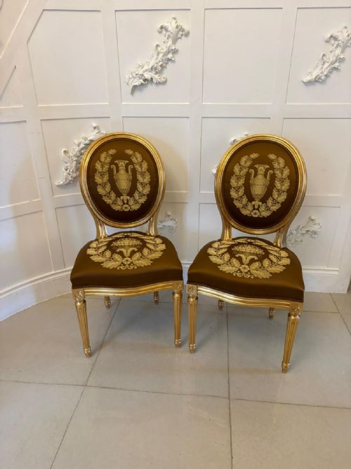 LARGE RARE SUITE OF 42 MATCHING LOUIS XVI STYLE GILTWOOD DINING CHAIRS WITH SILK DAMASK UPHOLSTERY - ADDITIONAL PHOTO 25