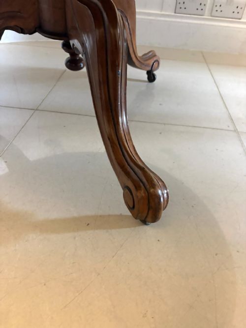 ANTIQUE ENGLISH VICTORIAN SEGMENTED FIGURED MAHOGANY CIRCULAR CENTRE DINING TABLE - ADDITIONAL PHOTO 3