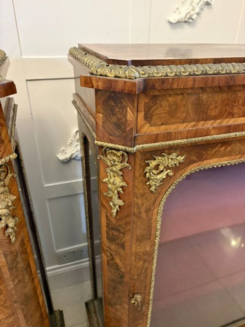 ANTIQUE EXCEPTIONAL PAIR OF VICTORIAN BURR WALNUT PIER CABINETS WITH ORMOLU MOUNTS - ADDITIONAL PHOTO 6