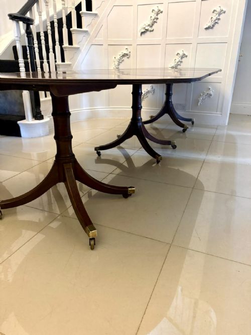 ANTIQUE GEORGIAN MAHOGANY TRIPLE PILLAR DINING TABLE 1214 SEATER EXTENDING WITH TWO LEAVES - ADDITIONAL PHOTO 6