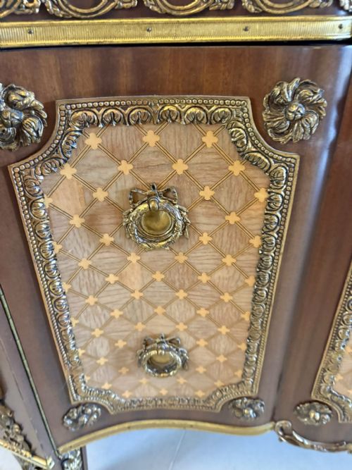 ANTIQUE FRENCH ORMOLU MOUNTED MARBLE TOP SIDEBOARD CABINET - ADDITIONAL PHOTO 4