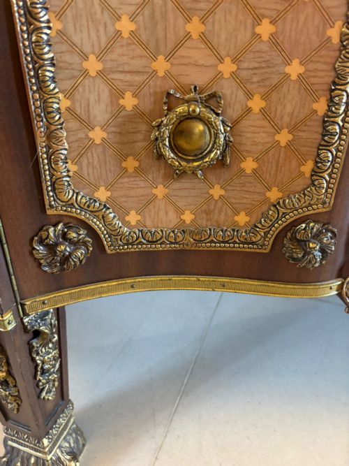 ANTIQUE FRENCH ORMOLU MOUNTED MARBLE TOP SIDEBOARD CABINET - ADDITIONAL PHOTO 6