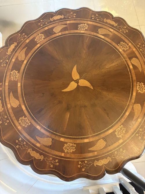 ANTIQUE EXHIBITION QUALITY IRISH KILLARNEY MARQUETRY INLAID YEW WOOD CENTRE TABLE LARGE ROUND ENTRY HALL TABLE ATTRIBUTED TO THE EGAN WORKSHOP - ADDITIONAL PHOTO 9