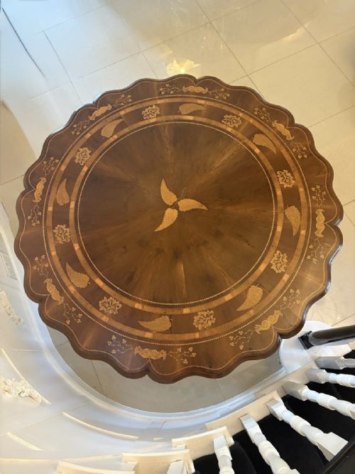 ANTIQUE EXHIBITION QUALITY IRISH KILLARNEY MARQUETRY INLAID YEW WOOD CENTRE TABLE LARGE ROUND ENTRY HALL TABLE ATTRIBUTED TO THE EGAN WORKSHOP - ADDITIONAL PHOTO 10