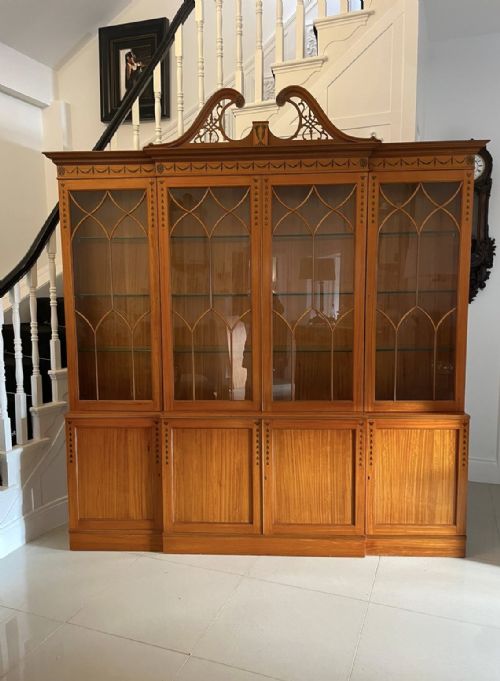 LARGE QUALITY SATINWOOD ASTRAL GLAZED BREAKFRONT DISPLAY CABINET WITH ORIGINAL PAINTED DECORATION