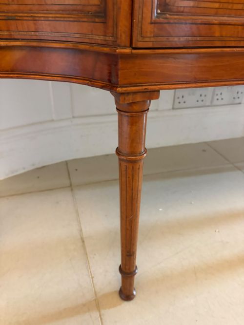 ANTIQUE VICTORIAN SATINWOOD INLAID BOW FRONT DISPLAY CABINET - ADDITIONAL PHOTO 4