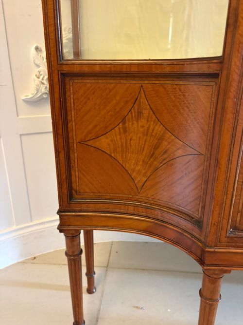 ANTIQUE VICTORIAN SATINWOOD INLAID BOW FRONT DISPLAY CABINET - ADDITIONAL PHOTO 16