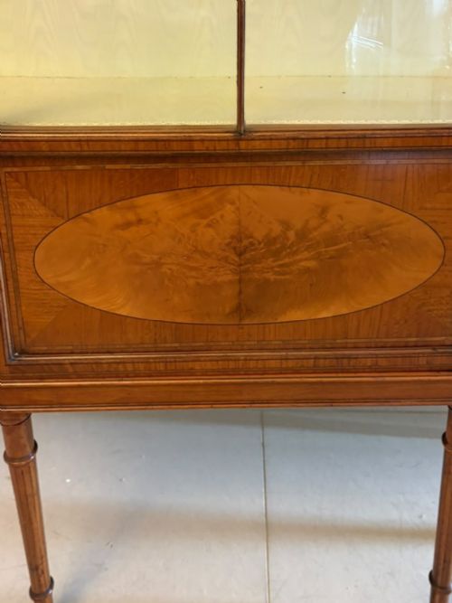 ANTIQUE VICTORIAN SATINWOOD INLAID BOW FRONT DISPLAY CABINET - ADDITIONAL PHOTO 17