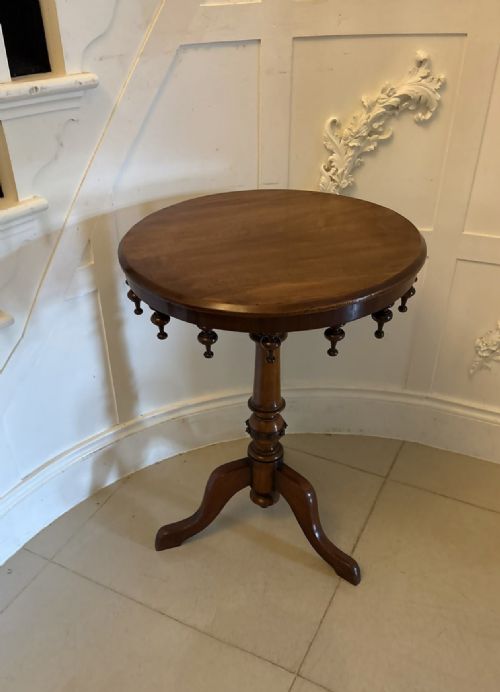 ANTIQUE VICTORIAN WALNUT BOBBIN GALLERY LAMP TABLE
