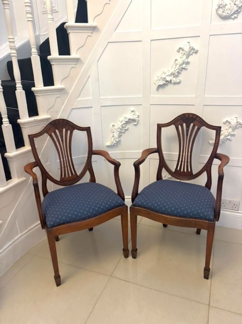ANTIQUE SET OF 12 MAHOGANY SHIELD BACK DINING CHAIRS 10 DINING CHAIRS 2 CARVERS - ADDITIONAL PHOTO 3