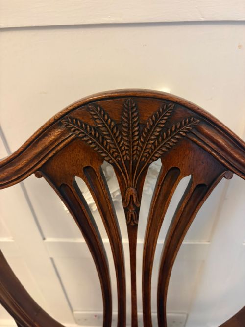 ANTIQUE SET OF 12 MAHOGANY SHIELD BACK DINING CHAIRS 10 DINING CHAIRS 2 CARVERS - ADDITIONAL PHOTO 6