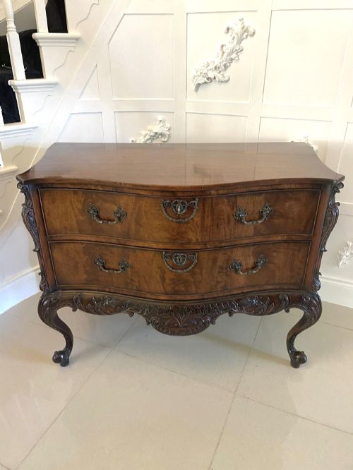 Outstanding Quality Antique Victorian Figured Mahogany Serpentine Shaped Chest of Drawers