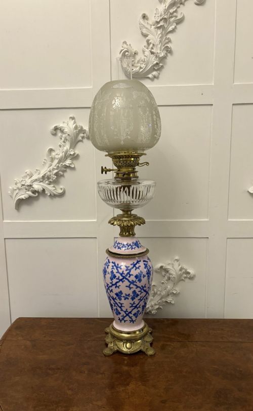 Unusual Outstanding Quality Large Antique Victorian Porcelain Oil Lamp