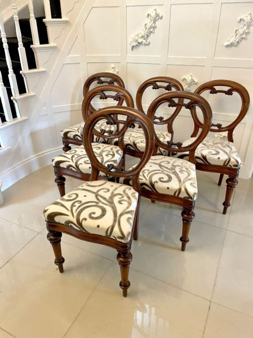 Outstanding Set of 6 Victorian Antique Mahogany Balloon Back Dining Chairs