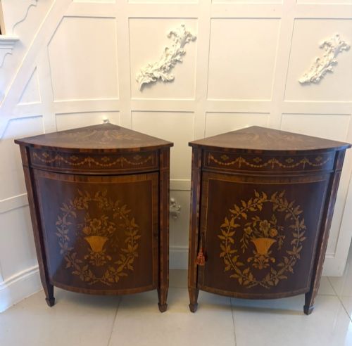 Antique Pair of English  Victorian Marquetry Inlaid Mahogany Corner Cabinets