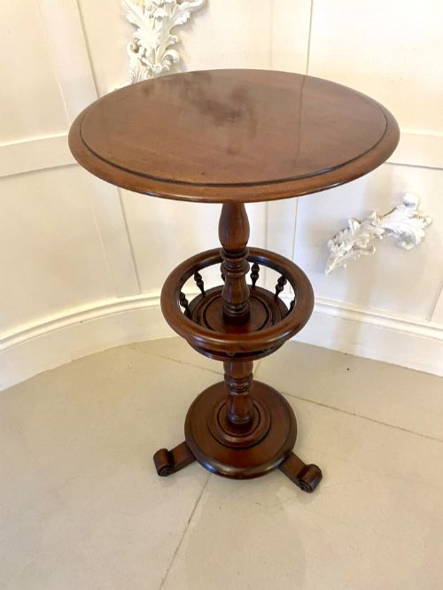 Unusual Antique Victorian Quality Mahogany Circular Lamp Table