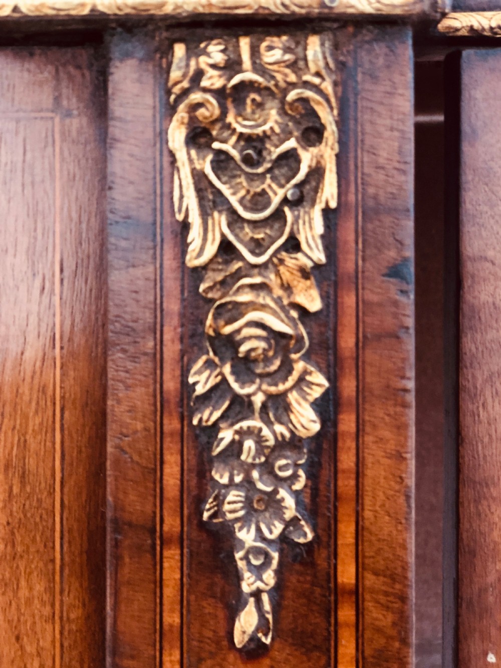  Exceptional Quality Victorian Burr Walnut Inlaid Credenza View V