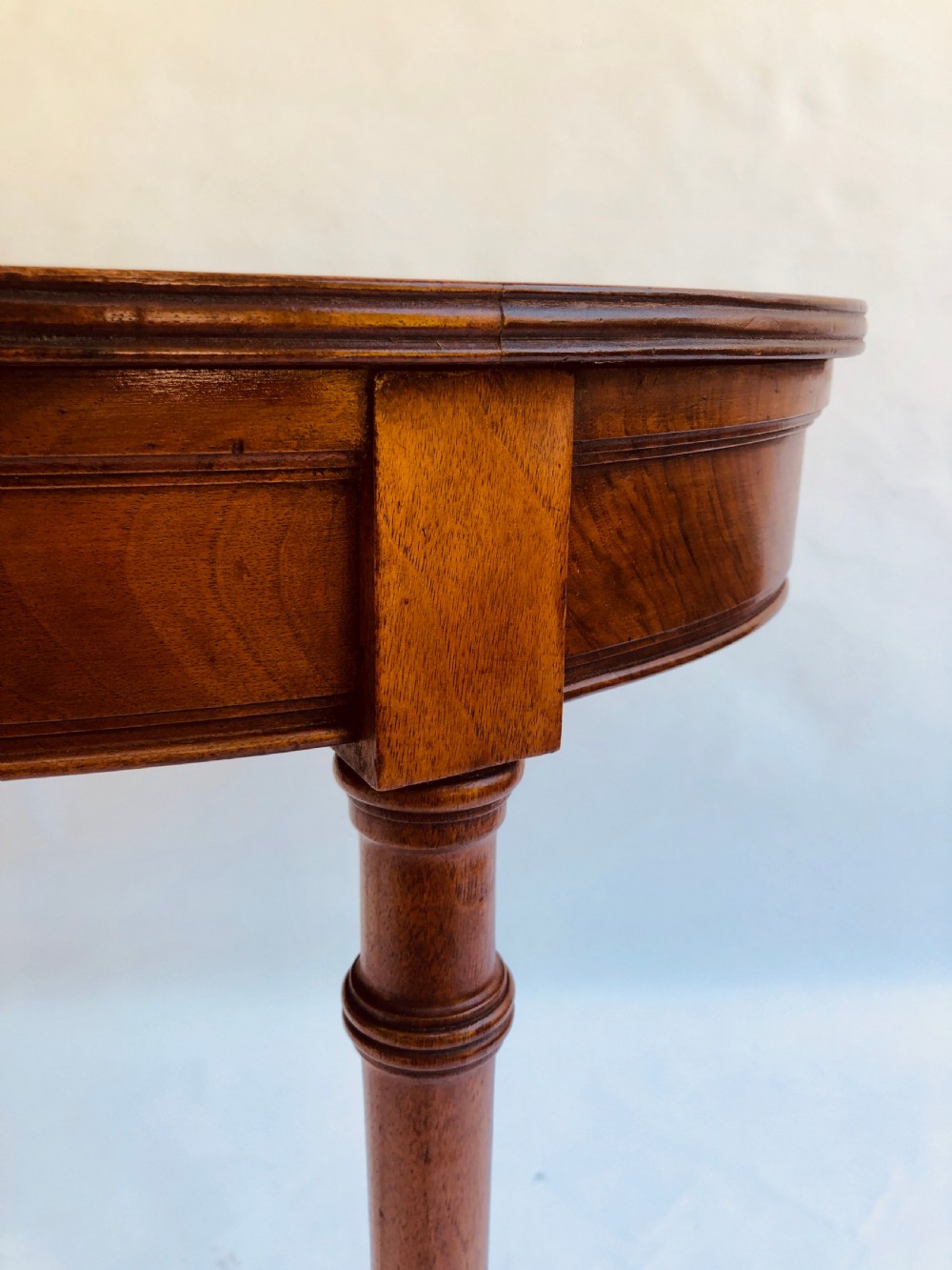 Quality Oval Walnut Chequered Table View X