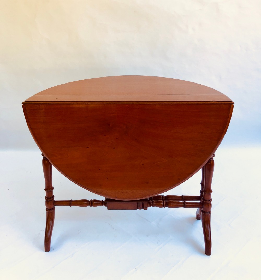 Quality Antique Mahogany Sutherland Table View X