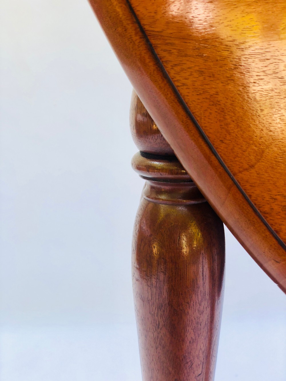 Quality Antique Mahogany Sutherland Table View XII