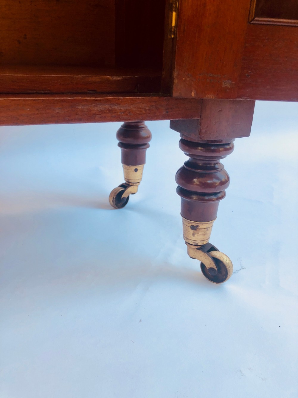 Quality Small Antique Mahogany Dumbwaiter View XI