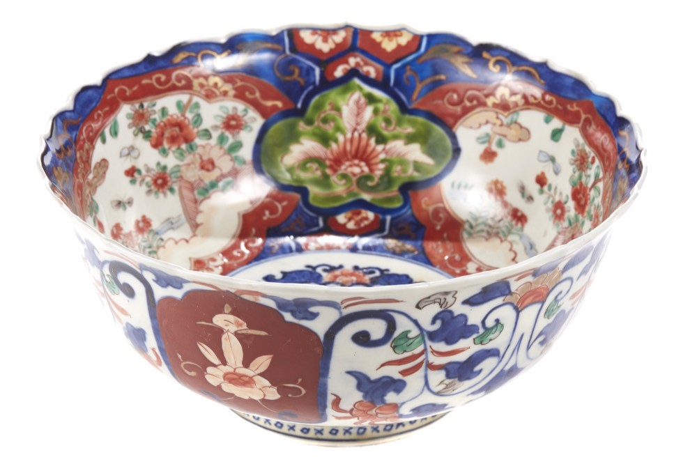 Antique Japanese Imari Lotus Shaped Bowl